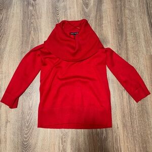 Cable & Gauge Small Red Mid Sleeve Top